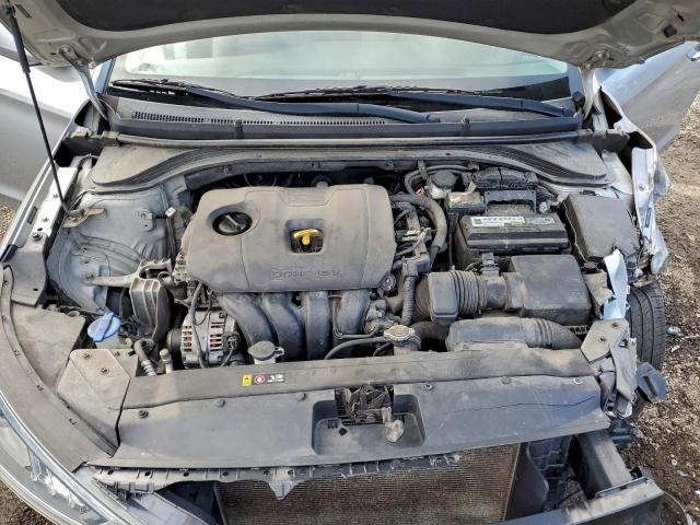 Hyundai ELANTRA Sel Image 10