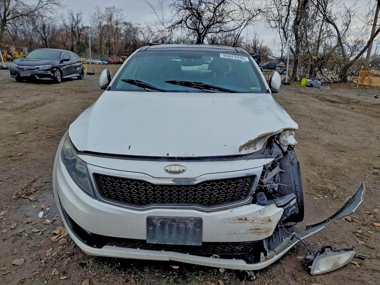 Kia Optima Ex Image 8