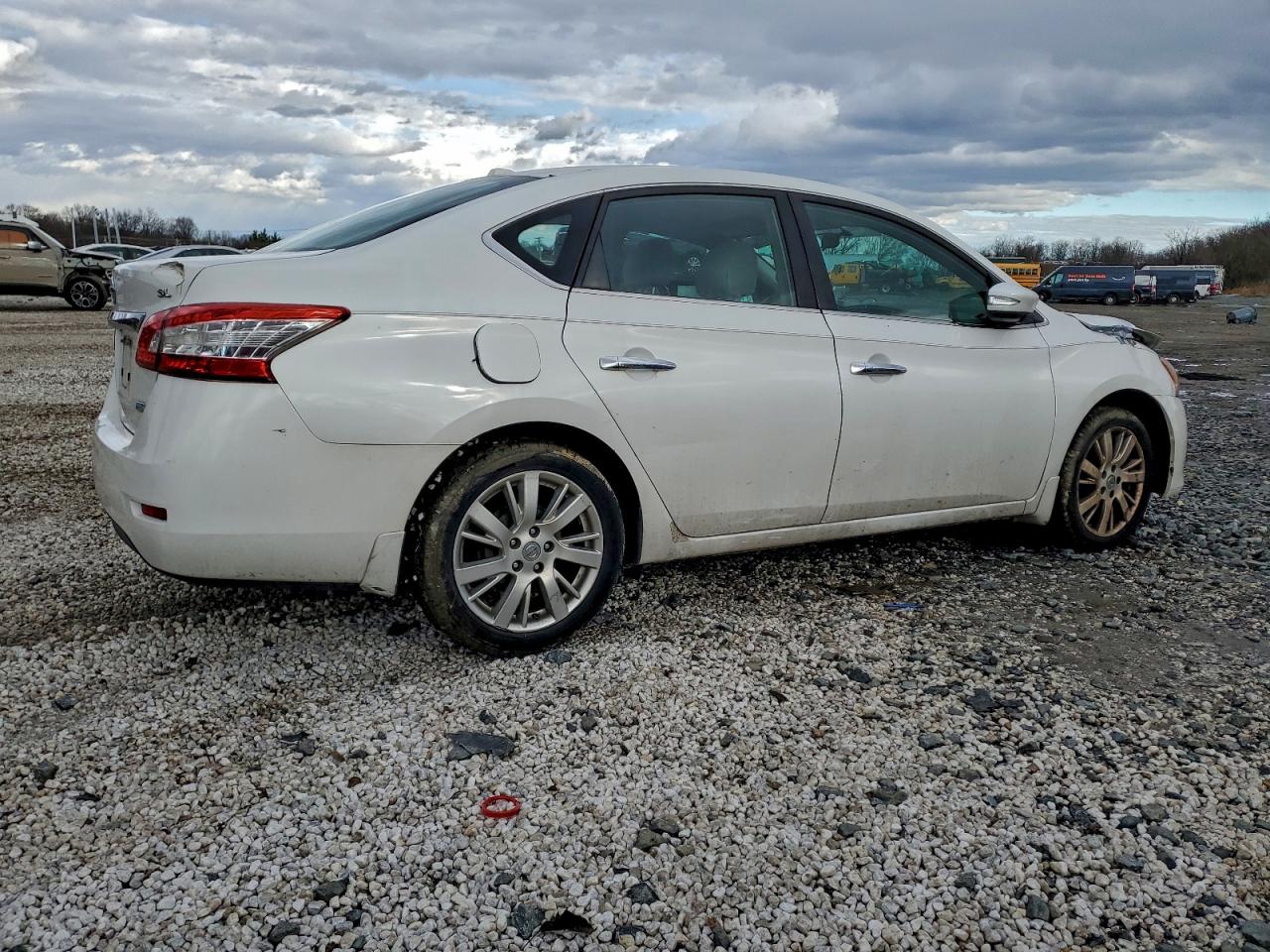 Nissan Sentra S Image 9