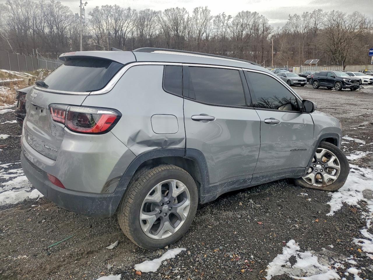 Jeep Compass Limited Image 10