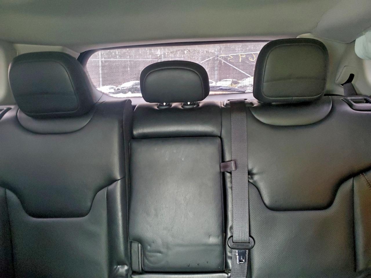 Jeep Compass Limited Image 4