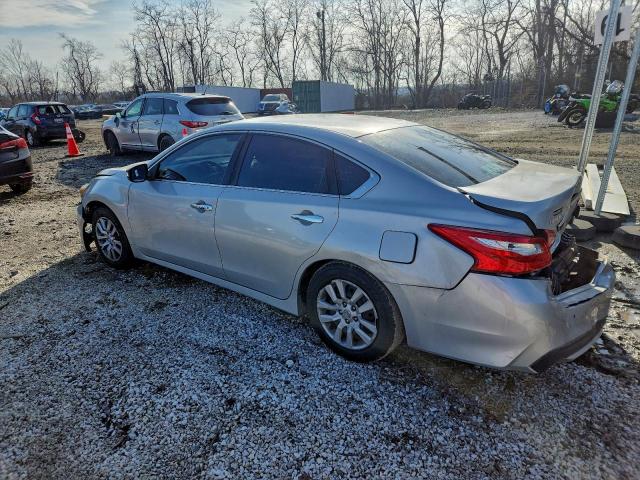 Nissan Altima 2.5 Image 6