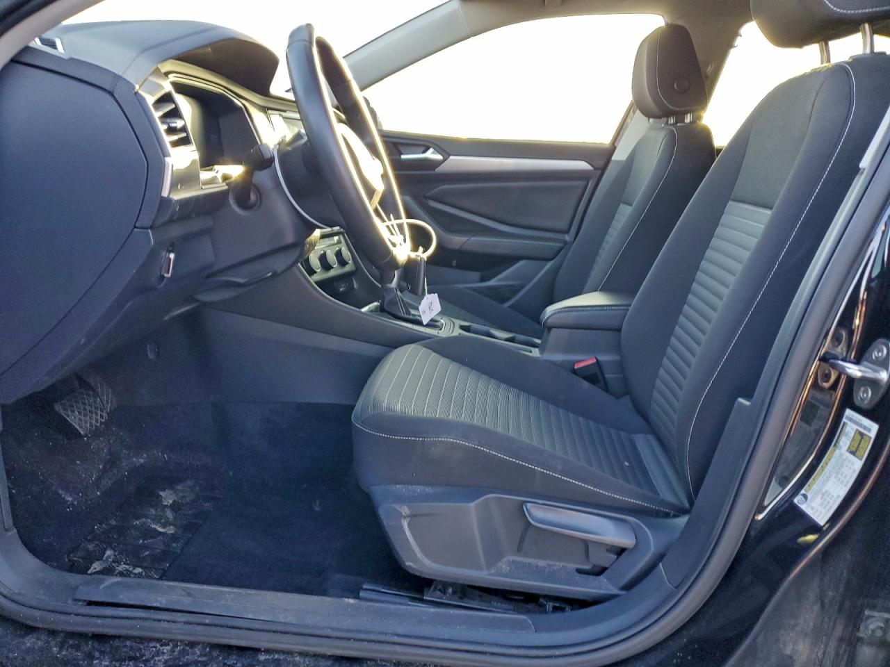 Volkswagen Jetta S Image 5