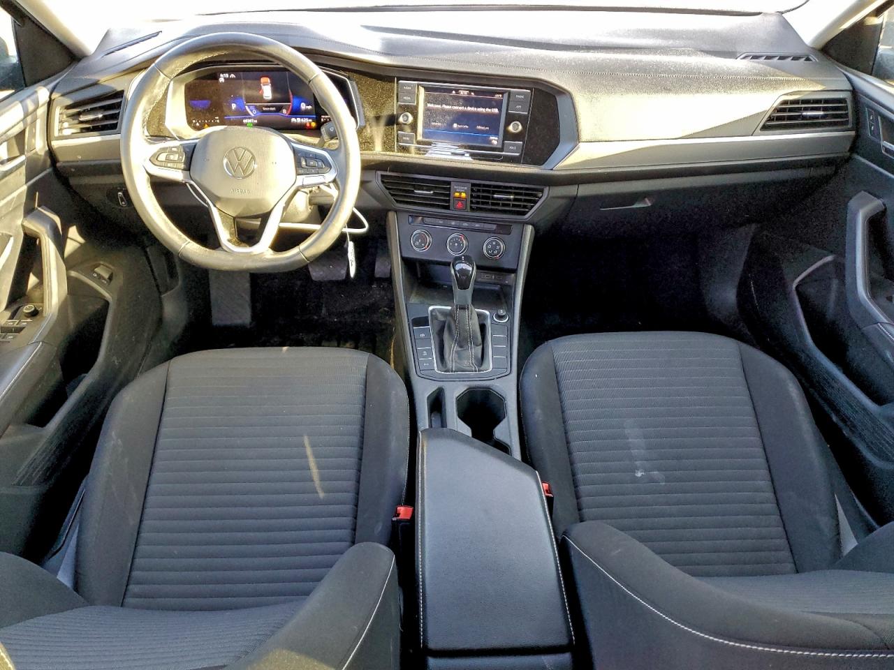 Volkswagen Jetta S Image 7