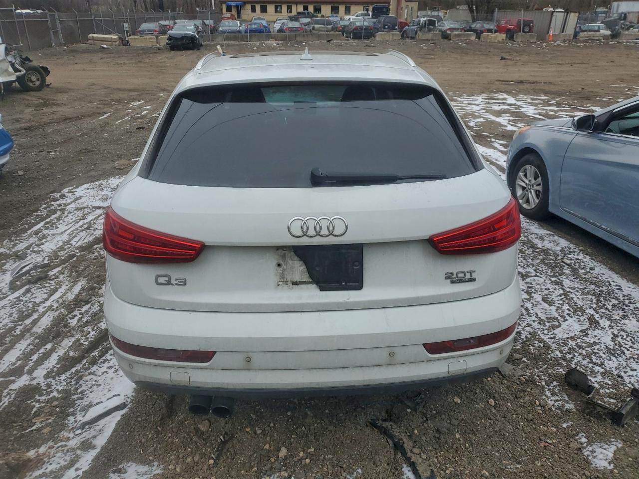 Audi Q3 Premium Plus Image 5