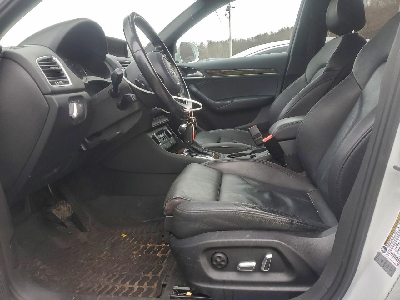 Audi Q3 Premium Plus Image 8