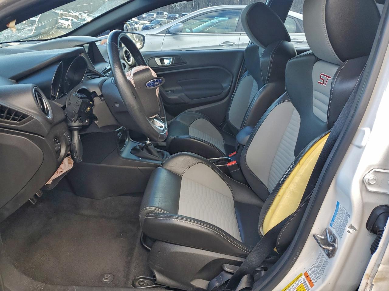 Ford Fiesta St Image 6