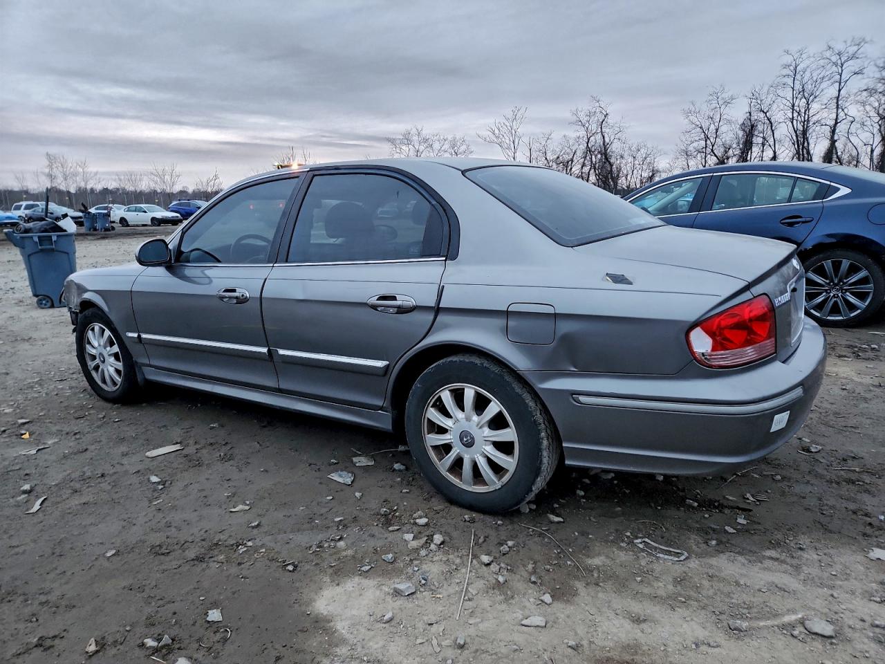 Hyundai SONATA Gls Image 2
