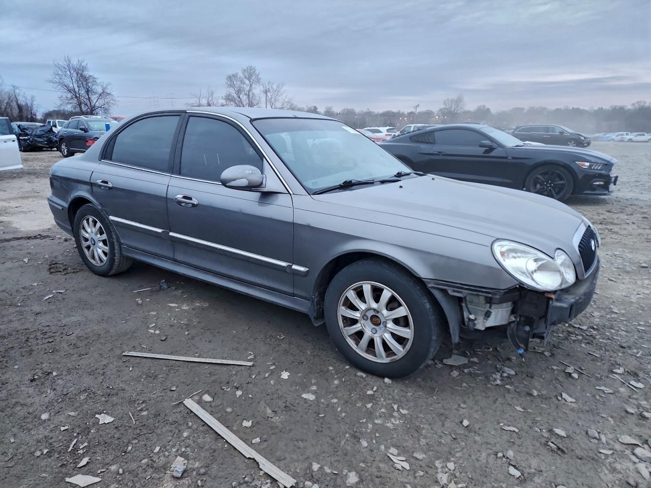 Hyundai SONATA Gls Image 4