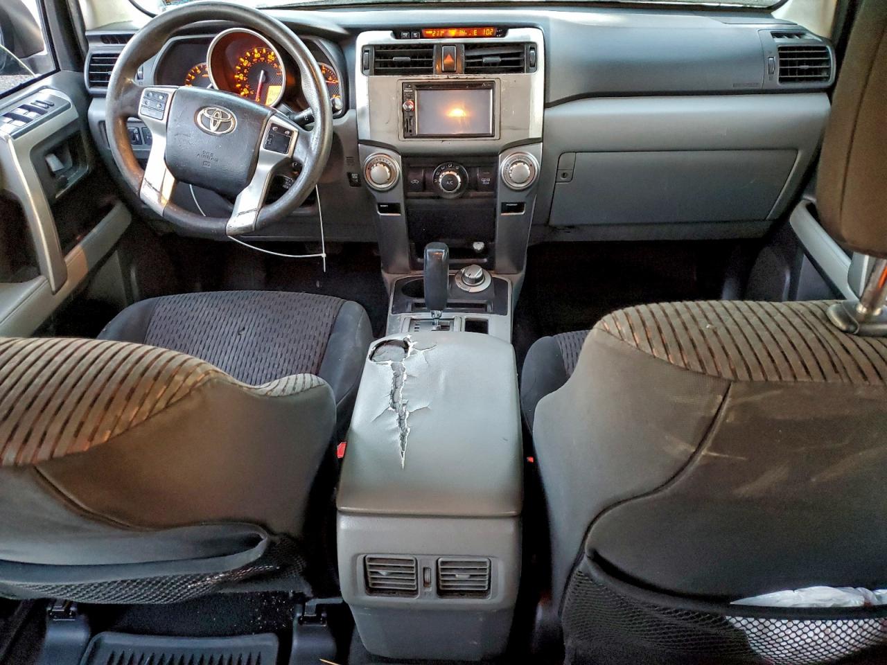 Toyota 4Runner Sr5 Image 2