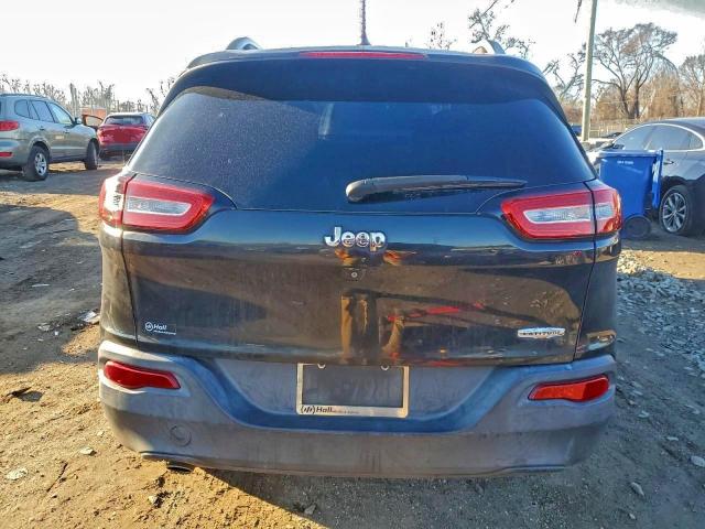 Jeep Grand Cherokee Latitude Image 3