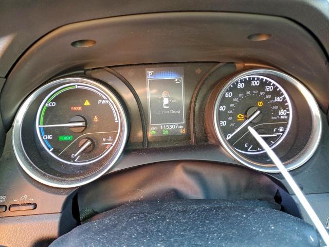 Toyota Camry Le Image 7