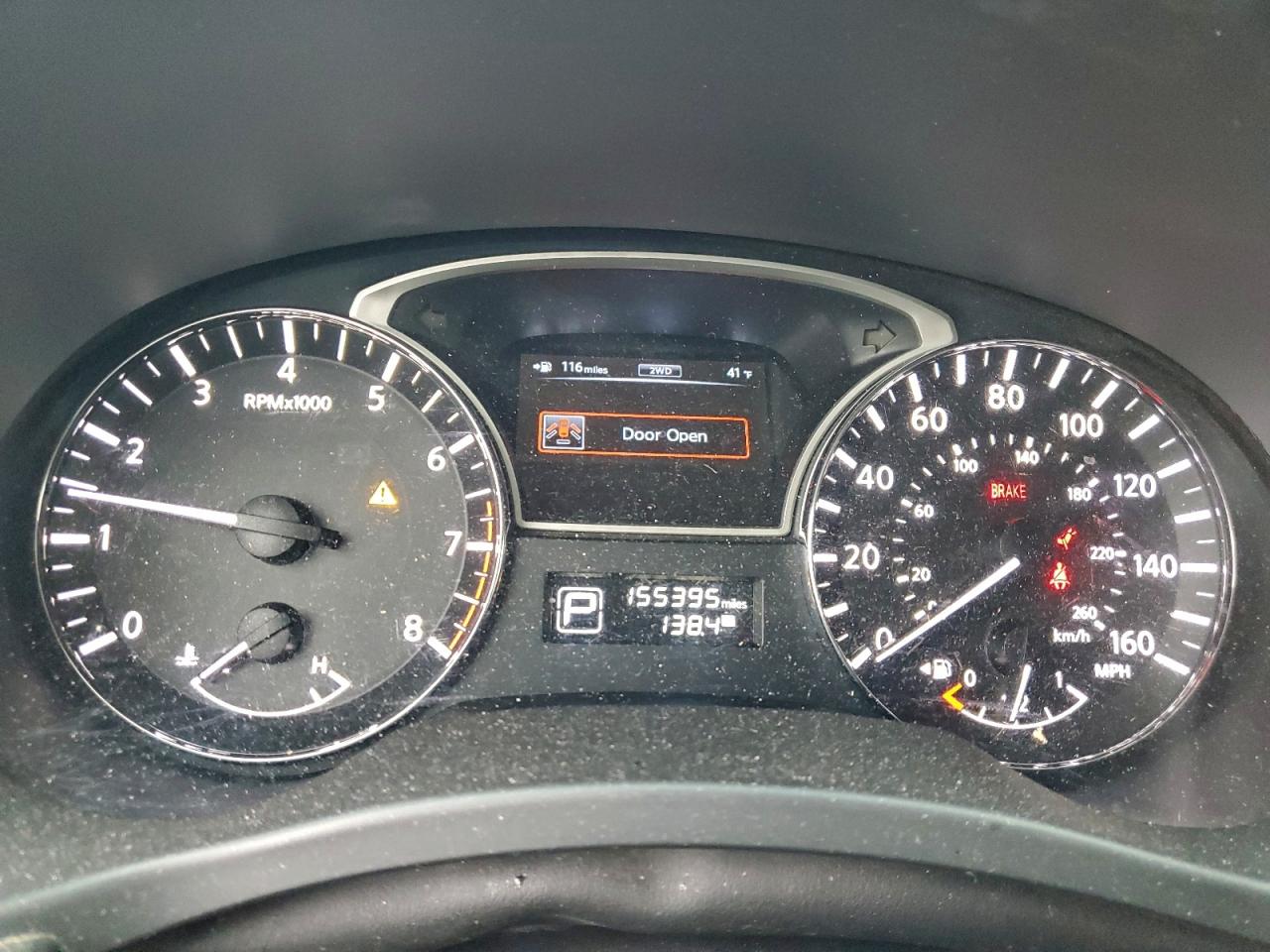 Nissan Pathfinder S Image 3