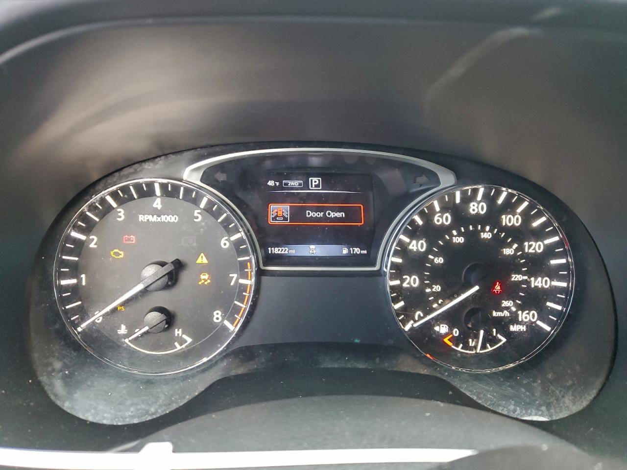 Nissan Pathfinder S Image 4