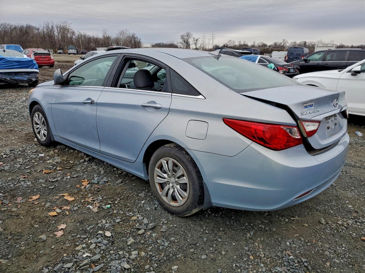 Hyundai SONATA Gls Image 3