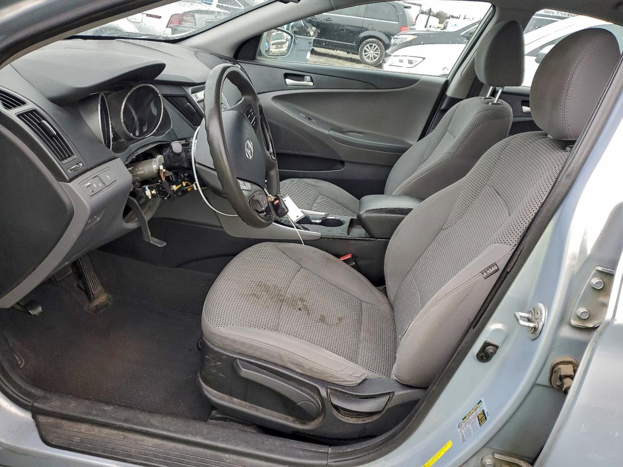 Hyundai SONATA Gls Image 2