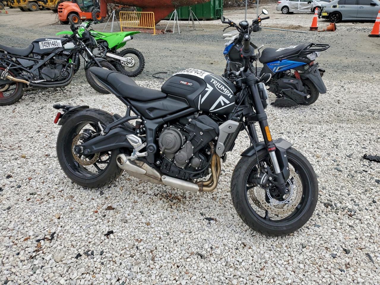 Triumph Motorcycle Trident 66 Image 1