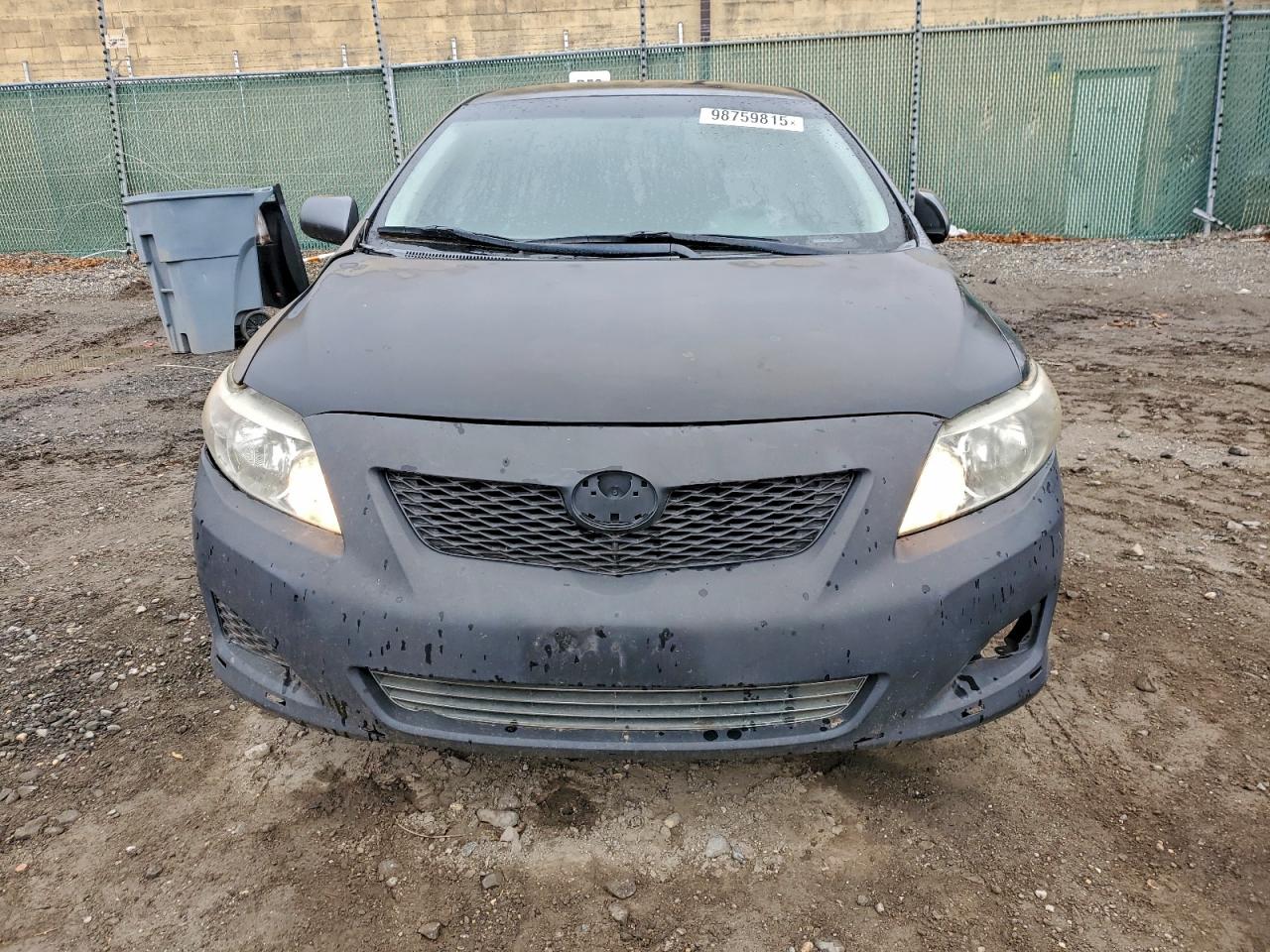 Toyota Corolla Base Image 8