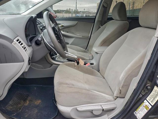 Toyota Corolla Base Image 4