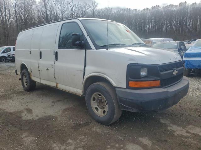 Chevrolet Express Image 4