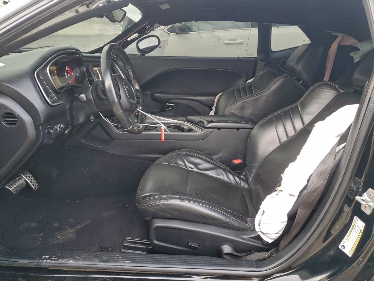 Dodge Challenger Sxt Image 6