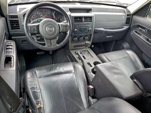 Jeep Liberty Sport Image 3