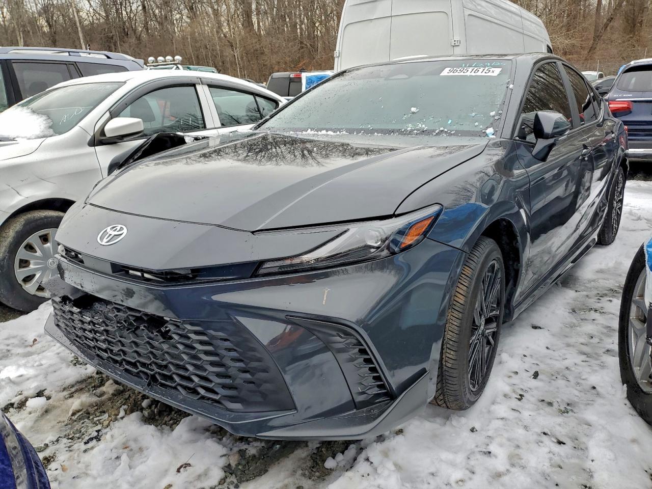 Toyota Camry Xse Image 1