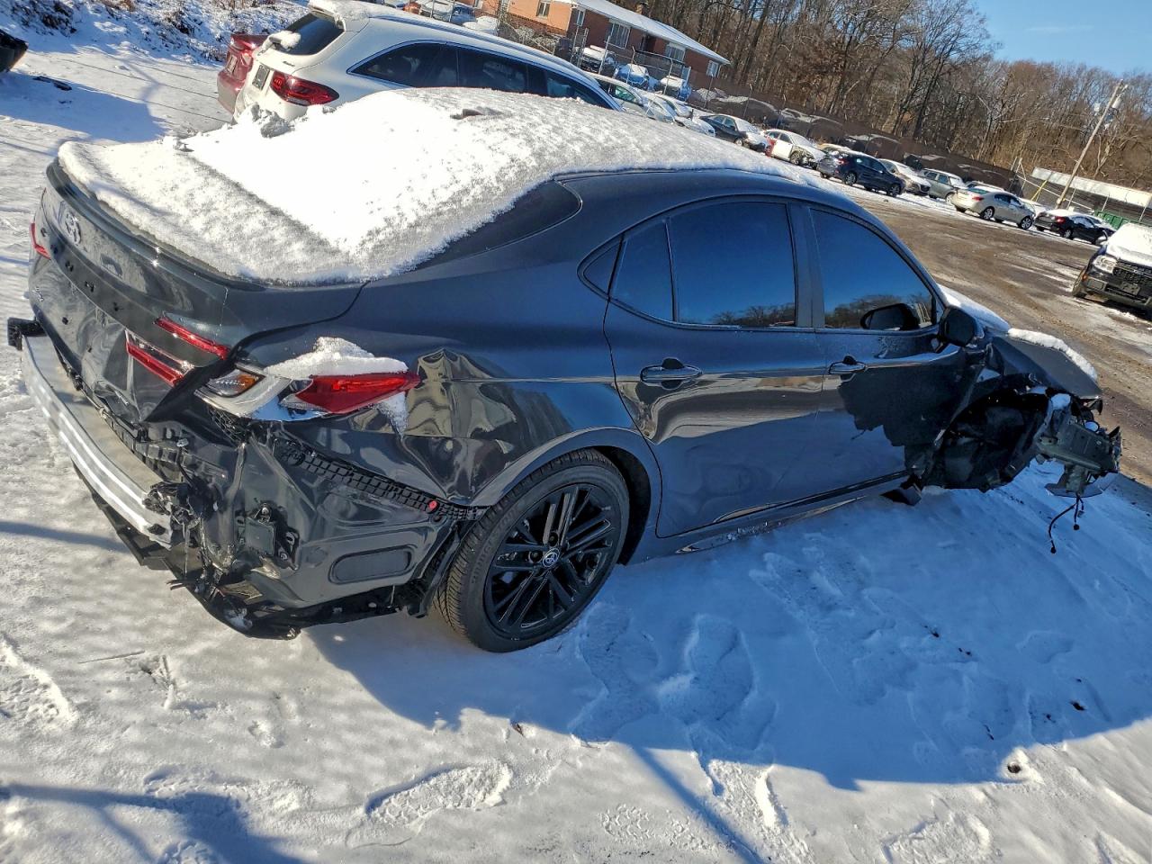 Toyota Camry Xse Image 2