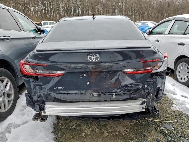 Toyota Camry Xse Image 8
