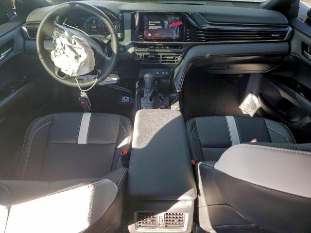 Toyota Camry Xse Image 4