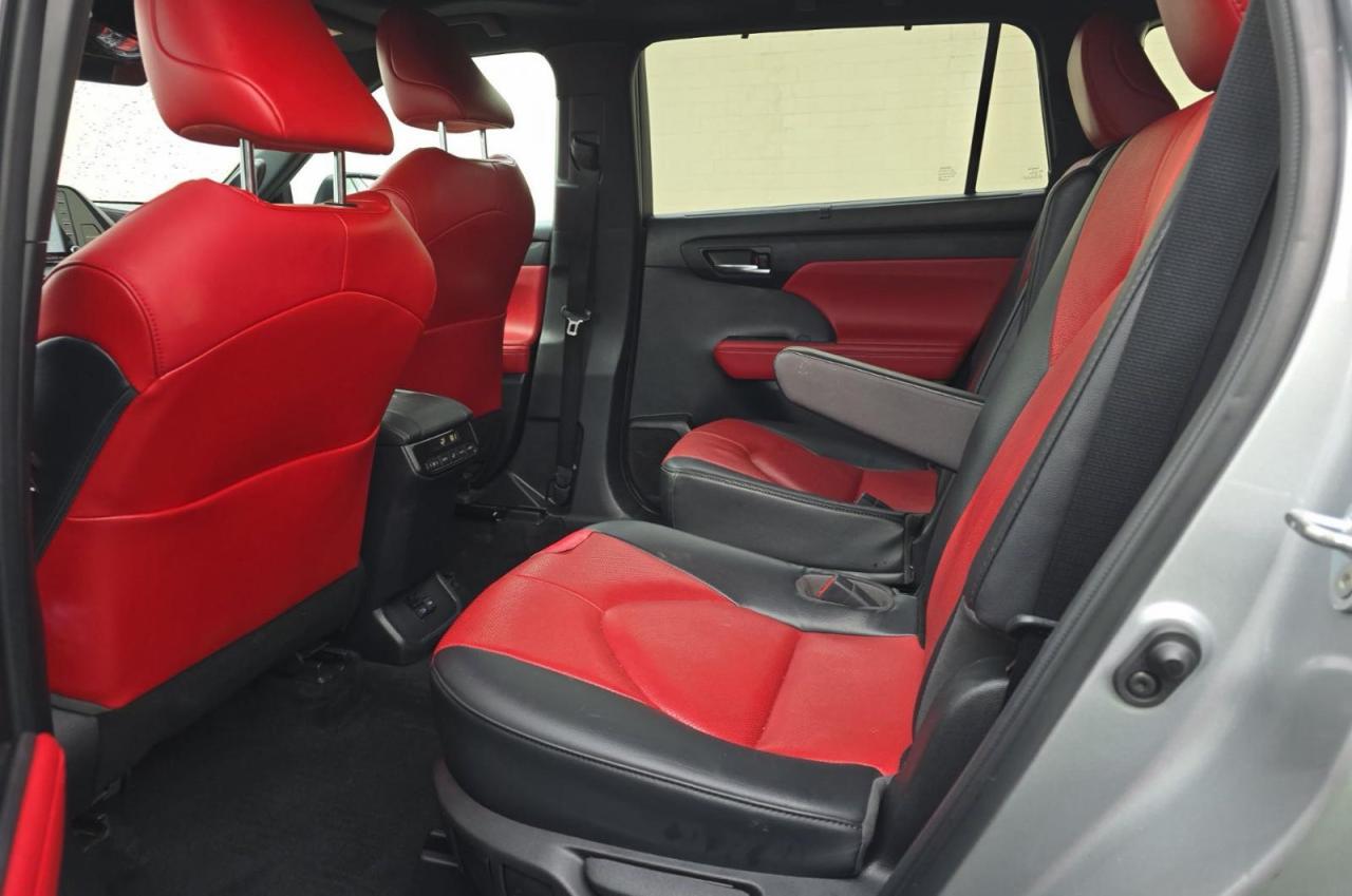 Toyota Highlander Xse Image 3