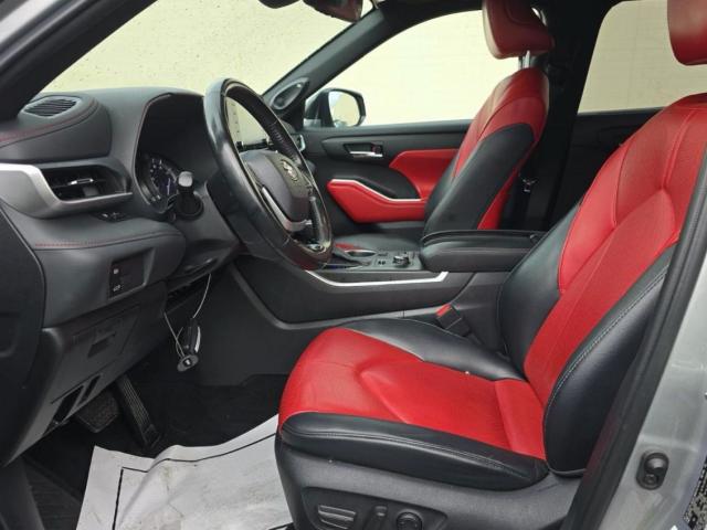 Toyota Highlander Xse Image 8