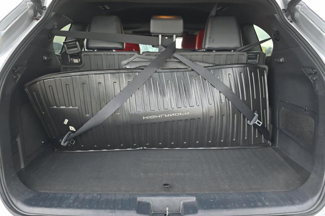 Toyota Highlander Xse Image 7