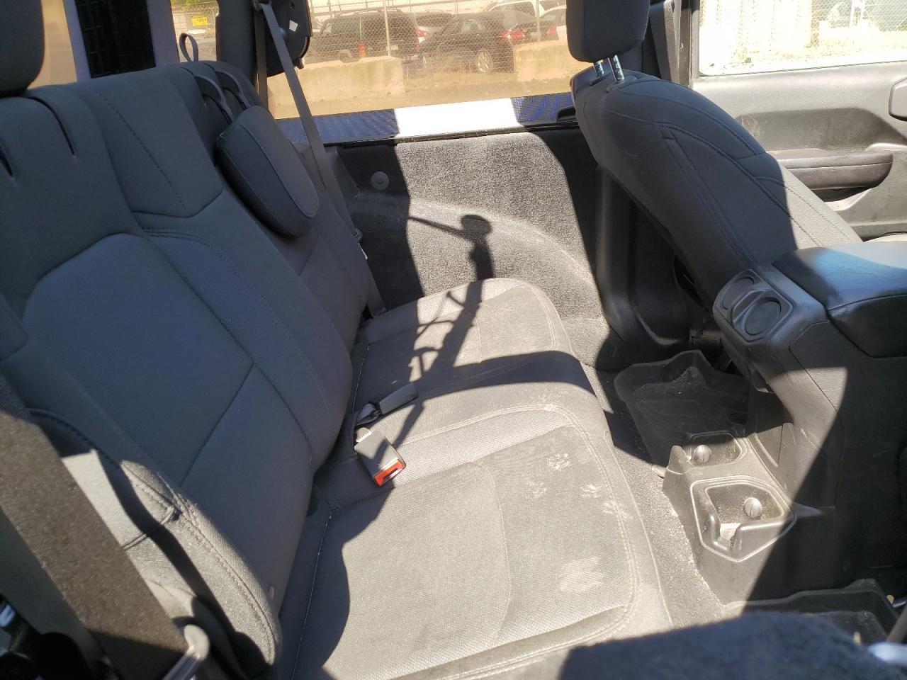 Jeep Wrangler Sport Image 10