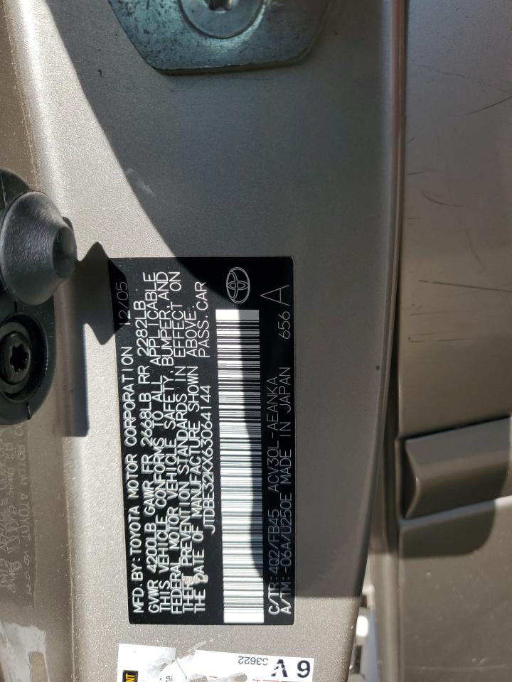 Toyota Camry Le Image 7