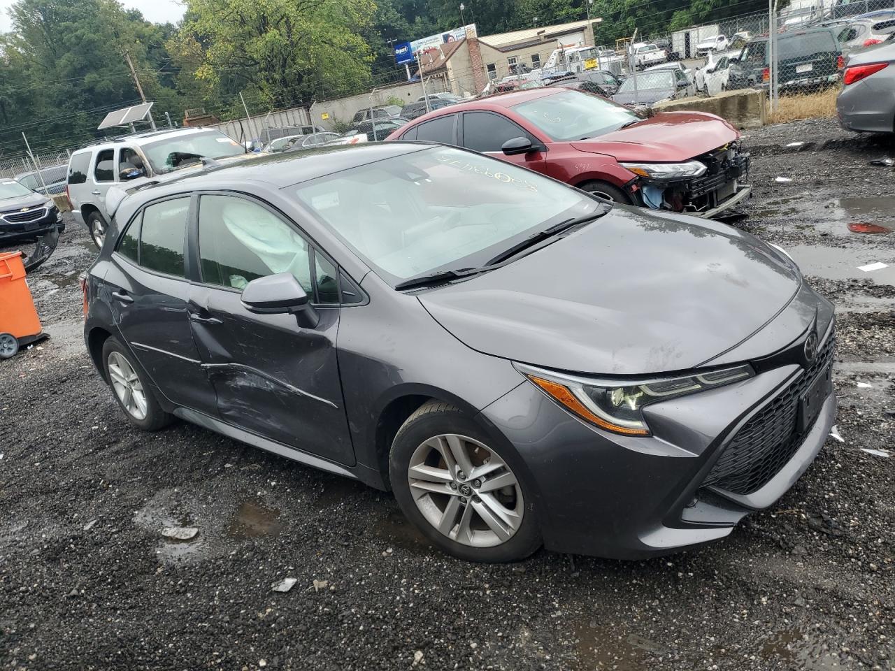 Toyota Corolla Se Image 8