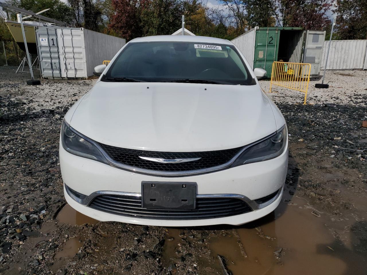 Chrysler 200 Limited Image 2