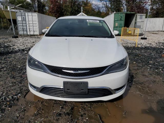 Chrysler 200 Limited Image 2