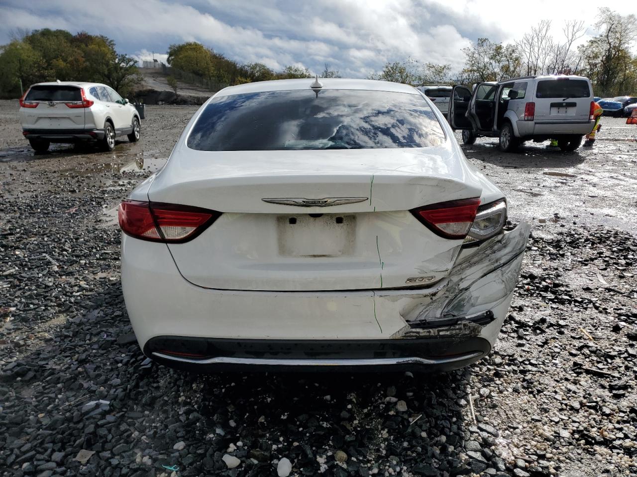 Chrysler 200 Limited Image 5