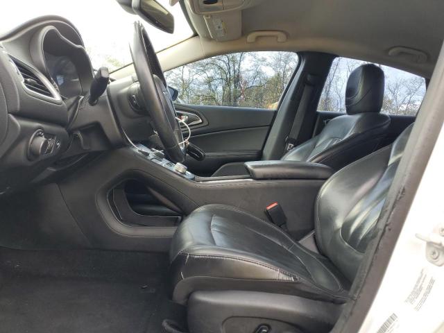 Chrysler 200 Limited Image 3