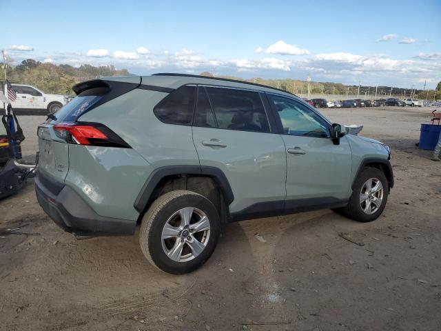 Toyota RAV4 Xle Image 3
