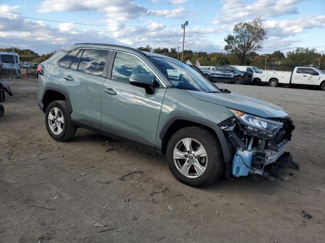 Toyota RAV4 Xle Image 4