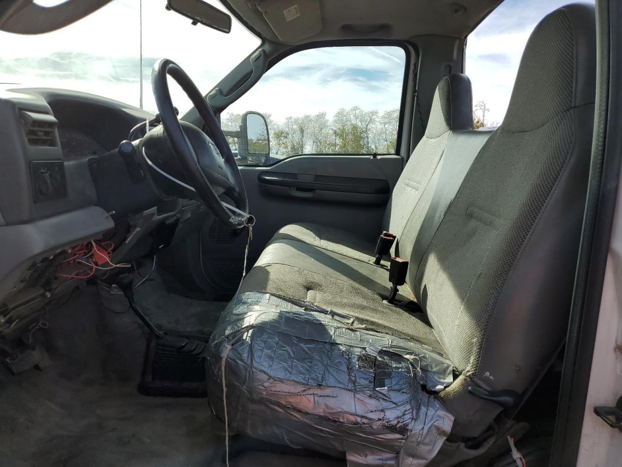 Ford F-250 Super Duty Image 6