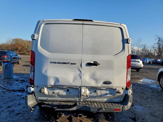 Ford Transit T-250 Image 3