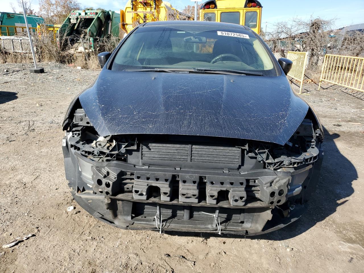 Ford Focus Se Image 12