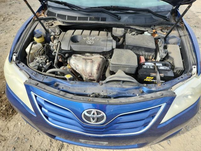 Toyota Camry Base Image 4