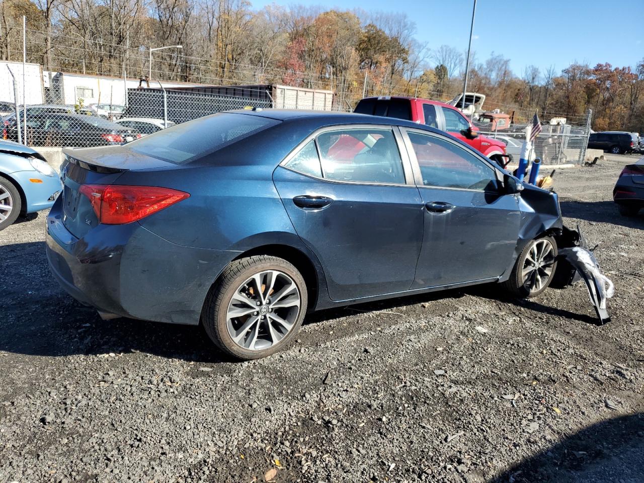 Toyota Corolla L Image 3
