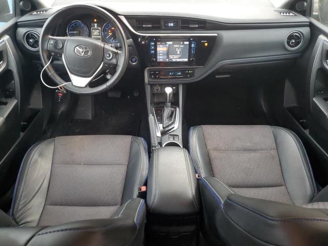 Toyota Corolla L Image 6