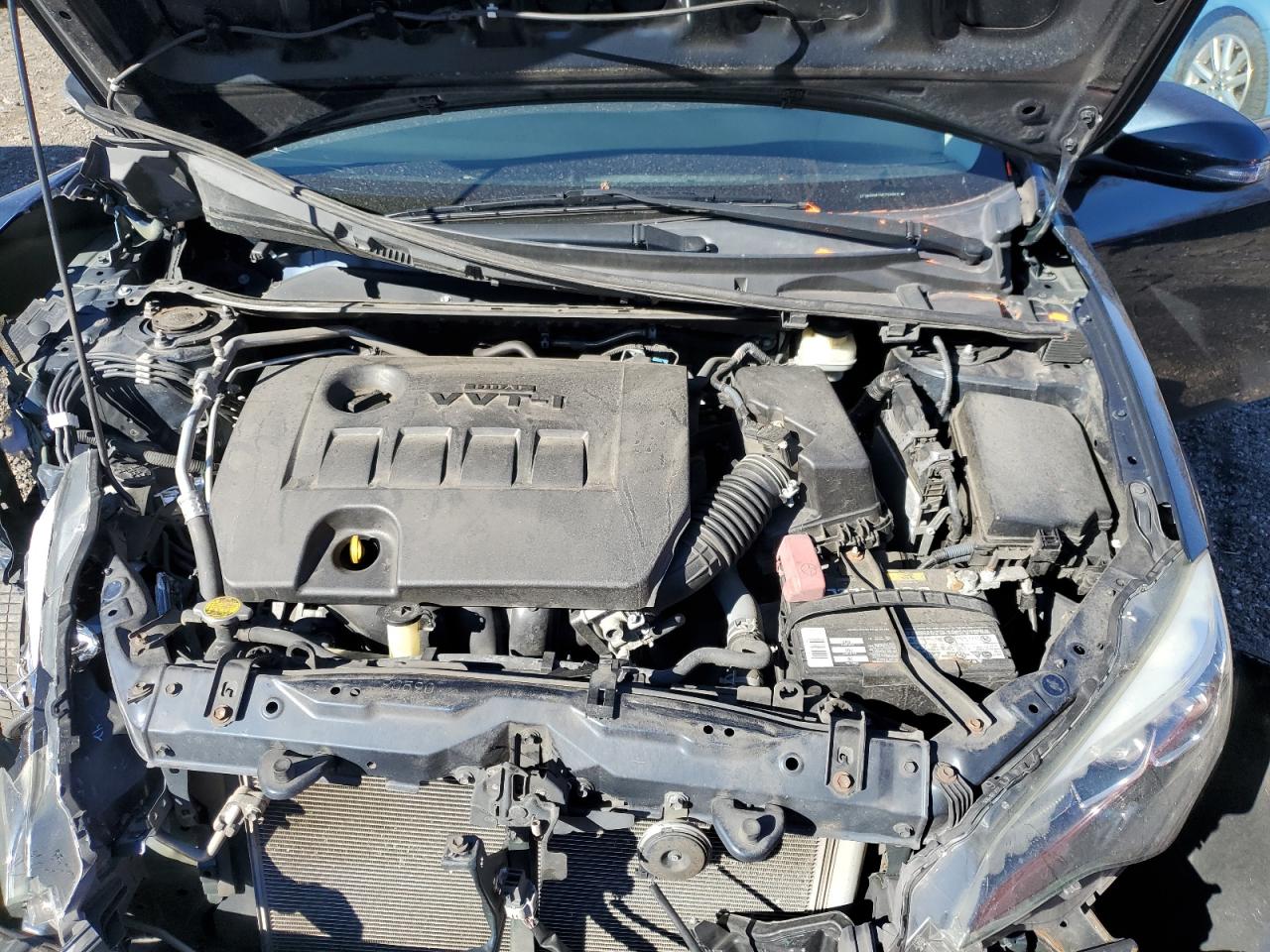 Toyota Corolla L Image 11