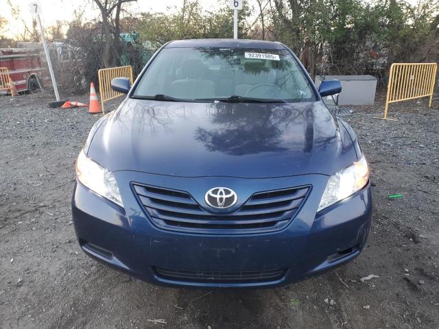 Toyota Camry Base Image 5